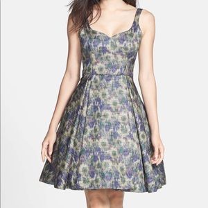 French Connection 👗Textured Fit & Flare Dress👒